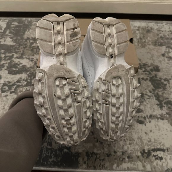 Fila Women's Heritage Disruptor II Premium Chunky Sneakers (US 8.5) - Picture 10 of 10